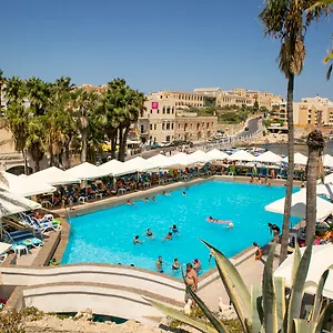 Garden 3* San Ġiljan